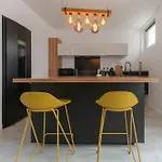 Terrasse Mounin - Lumineux Avec Grande Terrasse 아파트 *