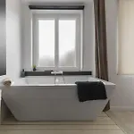 Terrasse Mounin - Lumineux Avec Grande Terrasse *