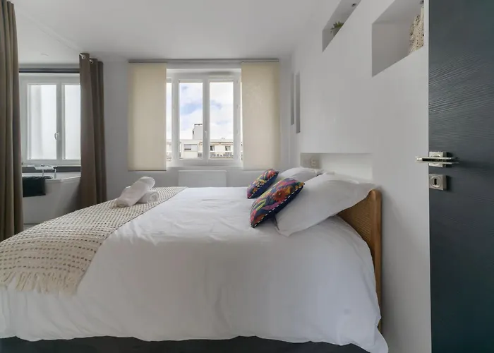 Terrasse Mounin - Lumineux Avec Grande Terrasse * Vichy