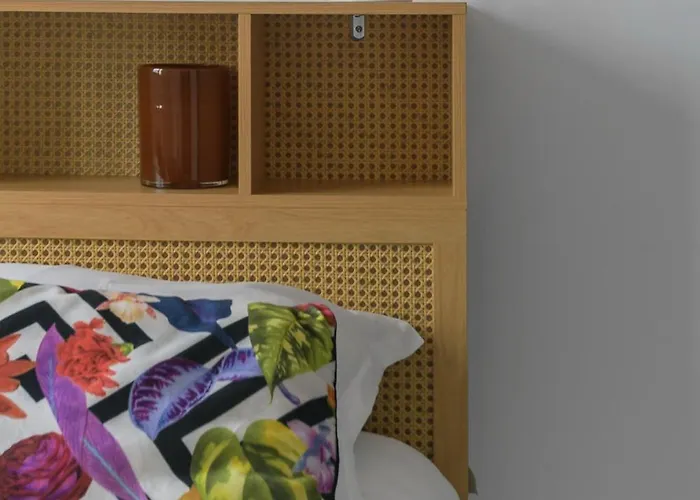 Terrasse Mounin - Lumineux Avec Grande Terrasse *