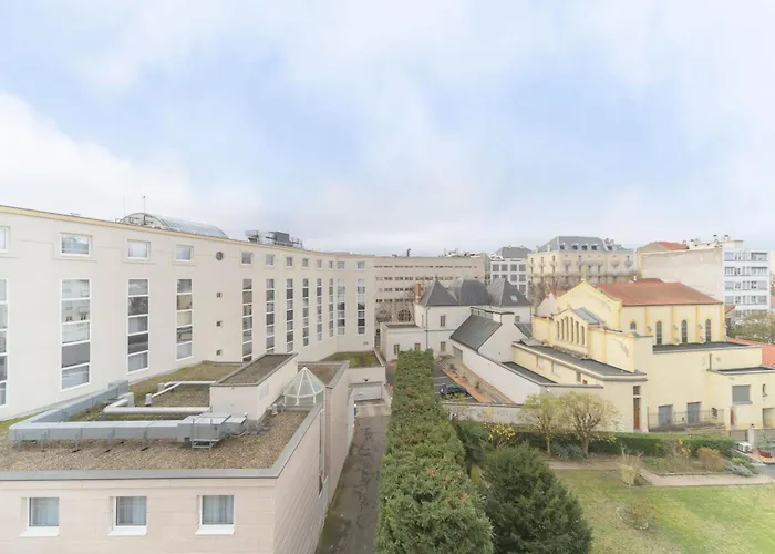 Terrasse Mounin - Lumineux Avec Grande Terrasse